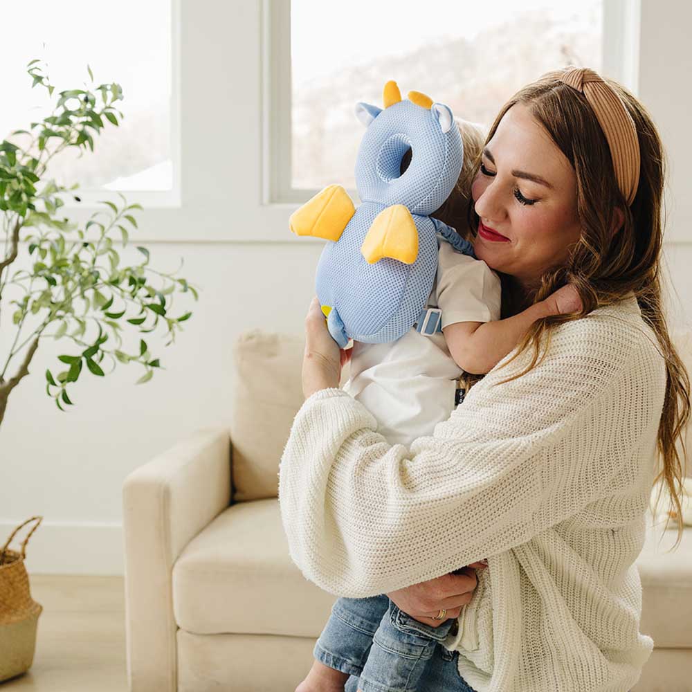 https://cdn.shopify.com/s/files/1/0816/3711/4134/files/babiguard-head-protector-846653.jpg?v=1740867770